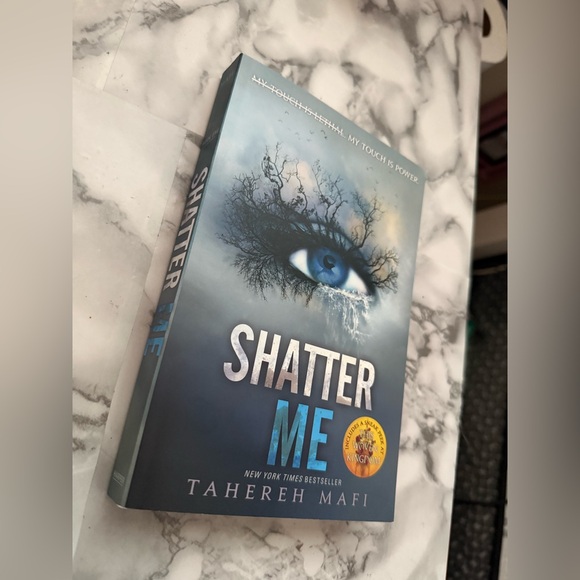 Shatter Me Book - Picture 2 of 3